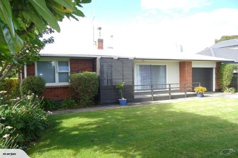 Photo of property in 19 Hillcrest Road, Otumoetai, Tauranga, 3110