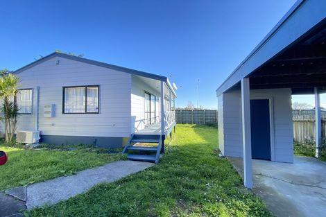 Photo of property in 6/17a Idesia Place, Totara Heights, Auckland, 2105