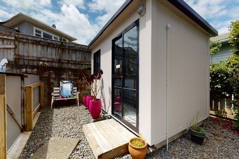 Photo of property in 21a Chester Street, Levin, 5510