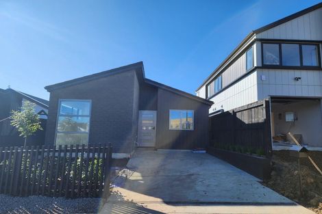 Photo of property in 34 Papai Lane, Massey, Auckland, 0614