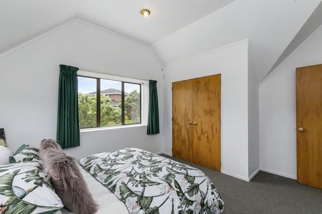 Photo of property in 11 Ellwood Place, Churton Park, Wellington, 6037