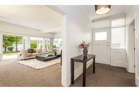 Photo of property in 52 Hawkesbury Avenue, St Albans, Christchurch, 8014