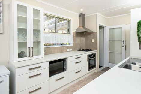 Photo of property in 27 Yvonne Street, Melville, Hamilton, 3206