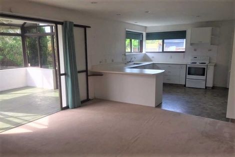 Photo of property in 15 Thistledown Place, Woolston, Christchurch, 8062