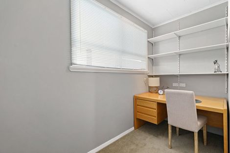 Photo of property in 298 Shakespeare Street, Leamington, Cambridge, 3432