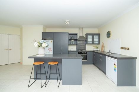 Photo of property in 18 Barrington Drive, Huntington, Hamilton, 3210