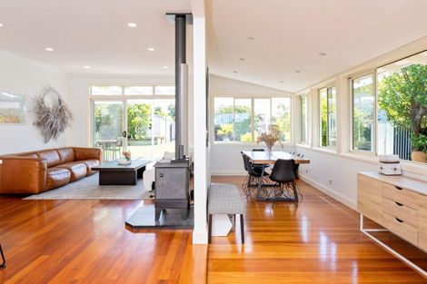 Photo of property in 1a Finnis Lane, Hospital Hill, Napier, 4110