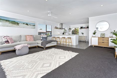 Photo of property in 261 Mahurangi East Road, Snells Beach, 0920
