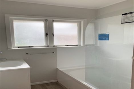 Photo of property in 65 Blake Road, Mangere East, Auckland, 2024