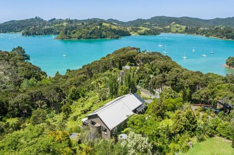 Photo of property in 15 Major Bridge Drive, Russell, 0272