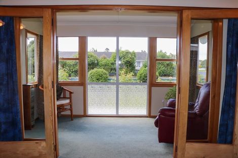 Photo of property in 44 Hillary Street, Winton, 9720