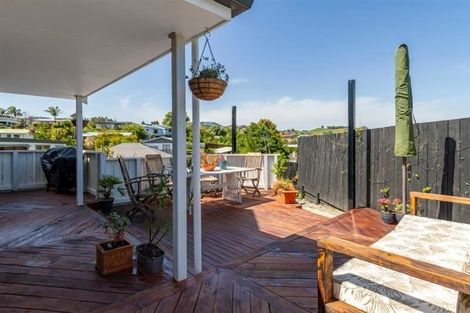 Photo of property in 14a Dunton Drive, Welcome Bay, Tauranga, 3112