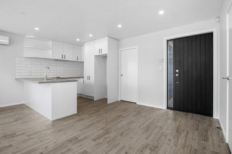 Photo of property in 2/18 Betley Crescent, Fairview Downs, Hamilton, 3214