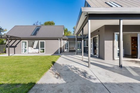Photo of property in 39 Beauford Place, Parklands, Christchurch, 8083