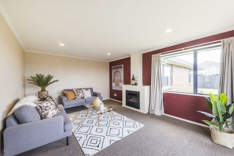 Photo of property in 40 Brooklyn Heights Drive, Kelvin Grove, Palmerston North, 4414
