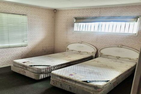 Photo of property in 190 Universal Drive, Henderson, Auckland, 0610