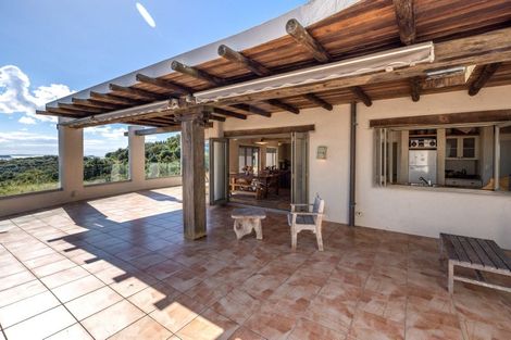 Photo of property in 110 Delamore Drive, Oneroa, Waiheke Island, 1081