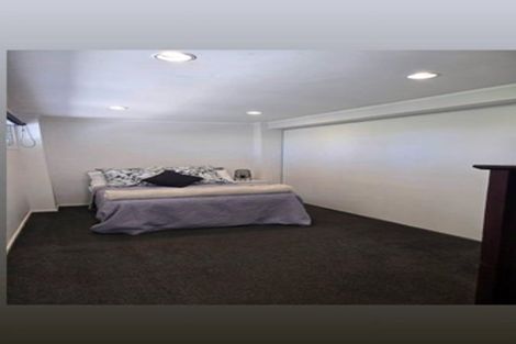 Photo of property in 107 Tiroroa Avenue, Te Atatu South, Auckland, 0610