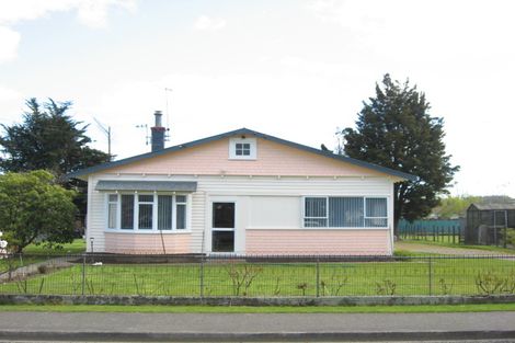 Photo of property in 21 Daniell Street, Bulls, 4818