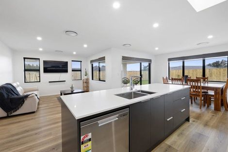 Photo of property in 8 Kararaina Close, Whalers Gate, New Plymouth, 4310