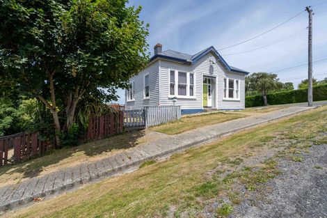 Photo of property in 18 Mary Street, Gore, 9710