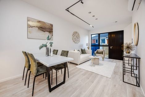 Photo of property in 18b Bradbury Road, Botany Downs, Auckland, 2010