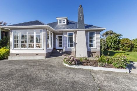 Photo of property in 8a Bay Drive, Titahi Bay, Porirua, 5022