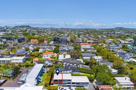 Photo of property in 8/29 Sentinel Road, Herne Bay, Auckland, 1011