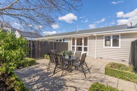 Photo of property in 3/4 Garden Road, Merivale, Christchurch, 8014