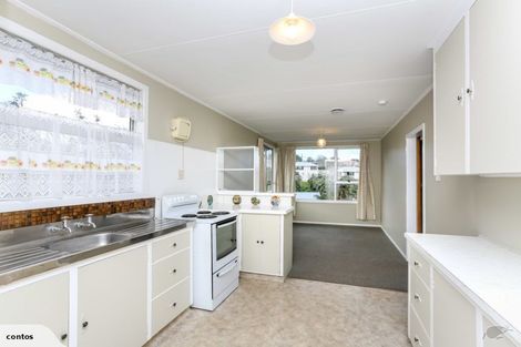 Photo of property in 6 Sycamore Grove, Lower Vogeltown, New Plymouth, 4310