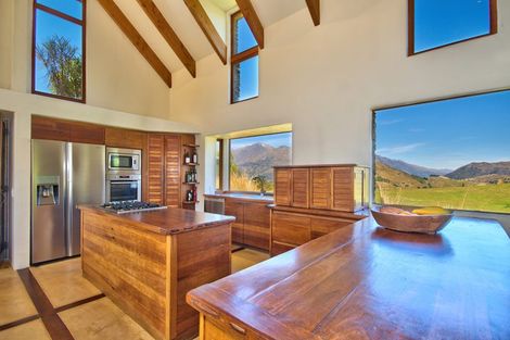 Photo of property in 31 Mountain View Road, Dalefield, Queenstown, 9371