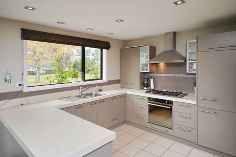 Photo of property in 617 Johns Road, Harewood, Christchurch, 8051