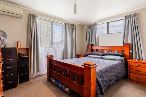 Photo of property in 14 Brightwell Place, Nawton, Hamilton, 3200