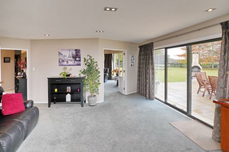 Photo of property in 617 Johns Road, Harewood, Christchurch, 8051