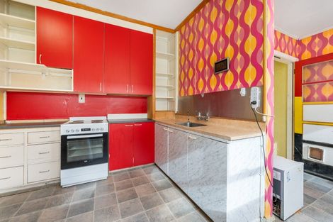 Photo of property in 2 Hobson Place, Takaro, Palmerston North, 4412