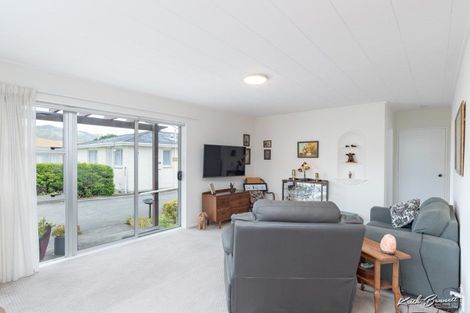 Photo of property in 2/22 Liverpool Street, Trentham, Upper Hutt, 5018