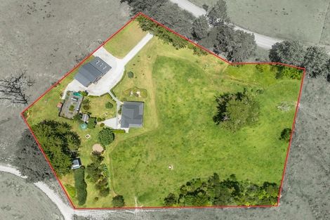 Photo of property in 451 Pah Hill Road, Wharehine, Wellsford, 0973