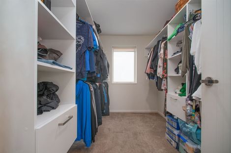 Photo of property in 11 San Casello Rise, Henderson, Auckland, 0612