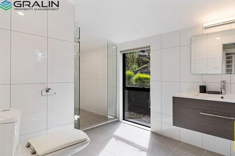 Photo of property in 52 Takahe Road, Titirangi, Auckland, 0604