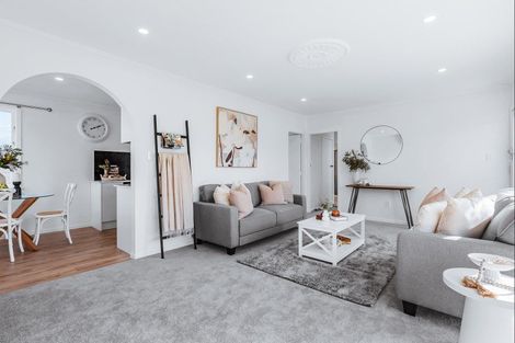 Photo of property in 37 Yvonne Street, Melville, Hamilton, 3206