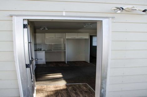 Photo of property in 2/39 Bayview Road, Bayview, Auckland, 0629