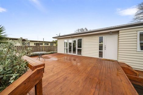 Photo of property in 90 Reid Avenue, Hawera, 4610