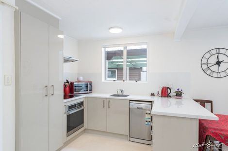 Photo of property in 2/22 Liverpool Street, Trentham, Upper Hutt, 5018