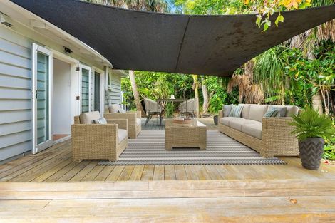 Photo of property in 12 Onewhero Road, Kaukapakapa, Warkworth, 0984