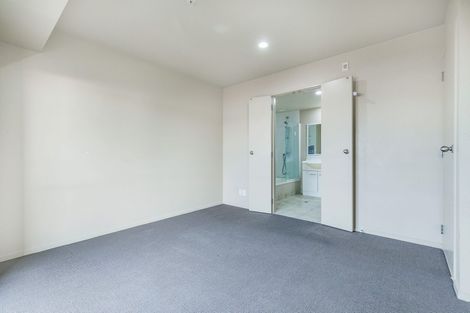 Photo of property in 2o/10 Crown Lynn Place, New Lynn, Auckland, 0600