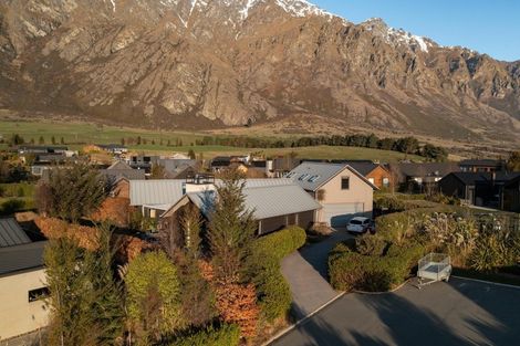 Photo of property in 4 Caithness Court, Jacks Point, Queenstown, 9371