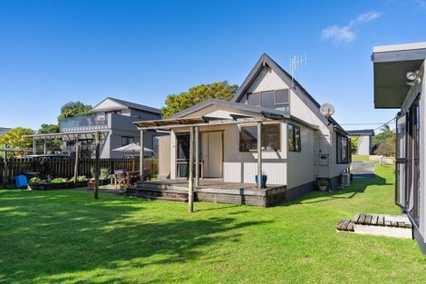 Photo of property in 31 Bream Bay Drive, Ruakaka, 0116