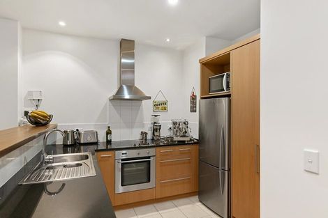 Photo of property in Kate Sheppard Apartments, 4k/42 Molesworth Street, Thorndon, Wellington, 6011