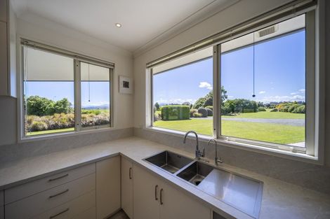 Photo of property in 56 Hawea Place, Te Anau, 9600