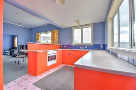 Photo of property in 26 Hunter Street, Edendale, 9825